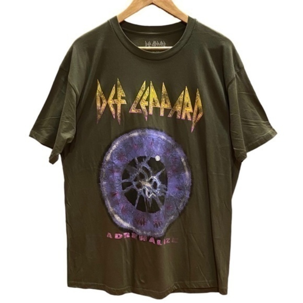 Def Leppard Graphic Tee in Army Green & Purple NWOT